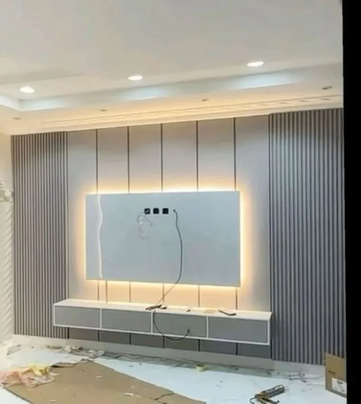 المرايا والديكور الزجاجي
