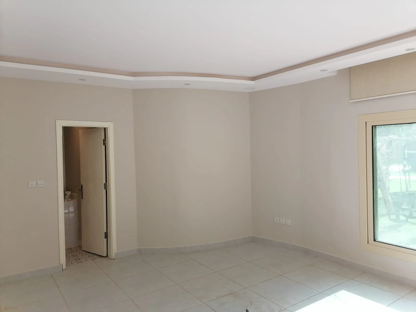 أحدث دهانات الرياض بالرياض: كيف تختار الحل المناسب لمساحتك؟